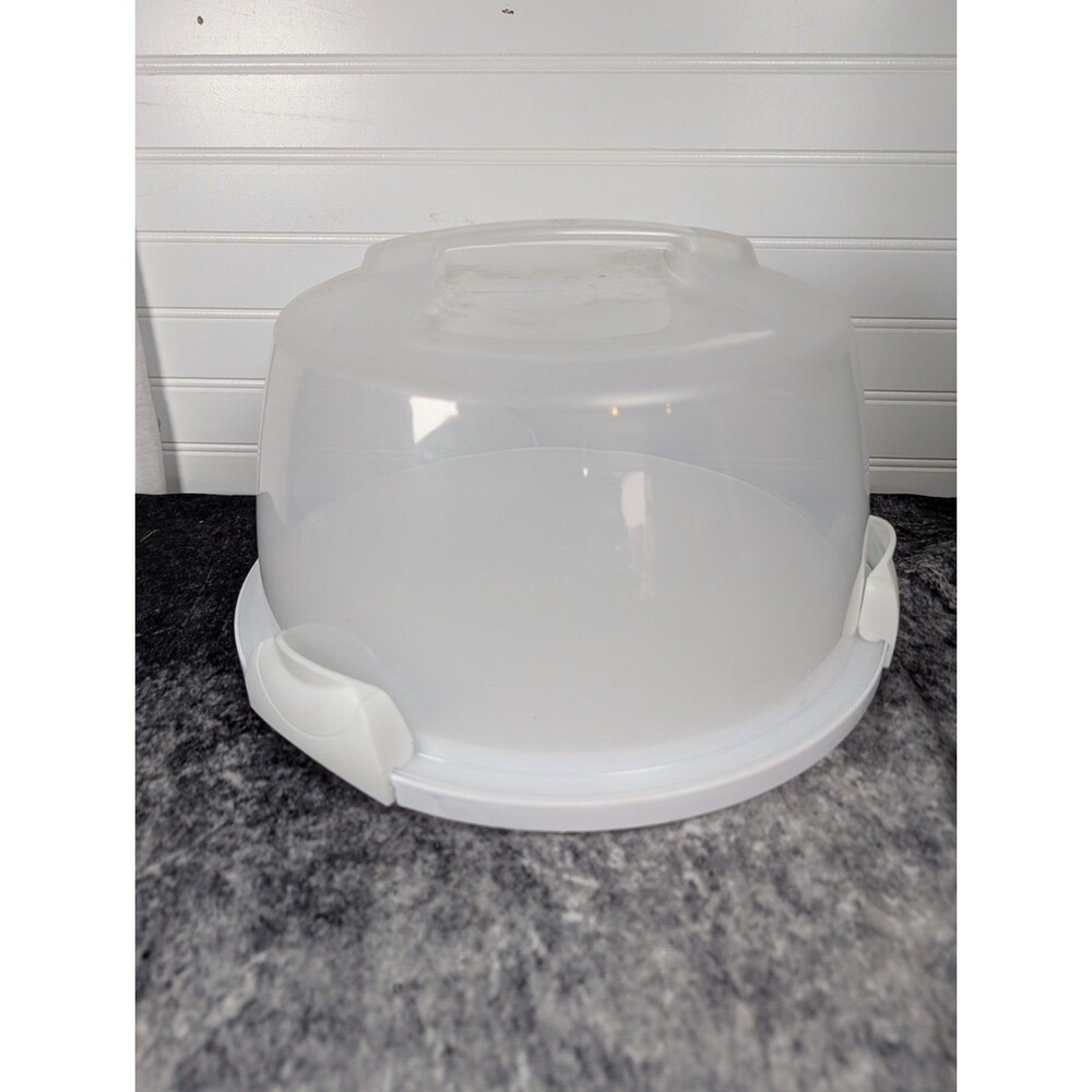 VTG 2006 WILTON Ultimate Cake Caddy 8.5"x 13.5" Handle 3 Secure Locking Latches